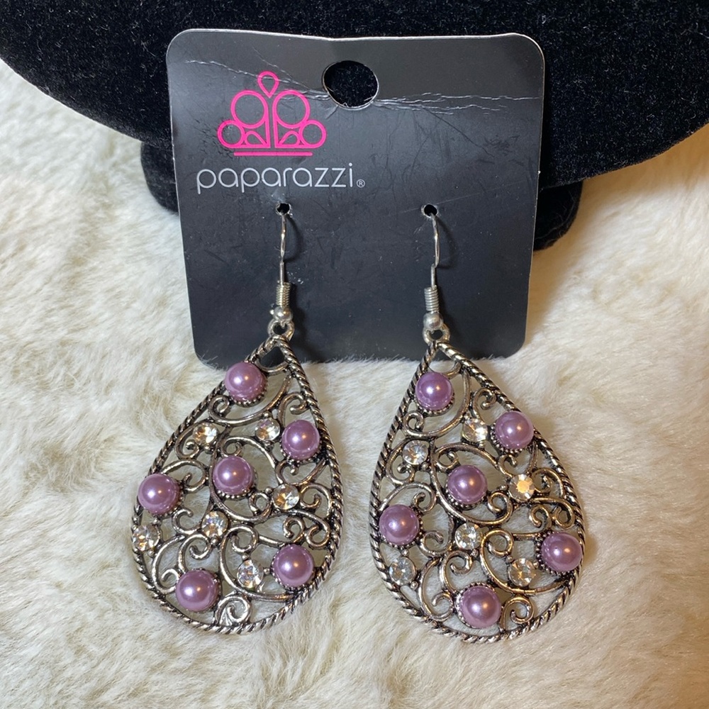 Paparazzi Pink Pearl Teardrop Earrings EUC (Faux Pearl)